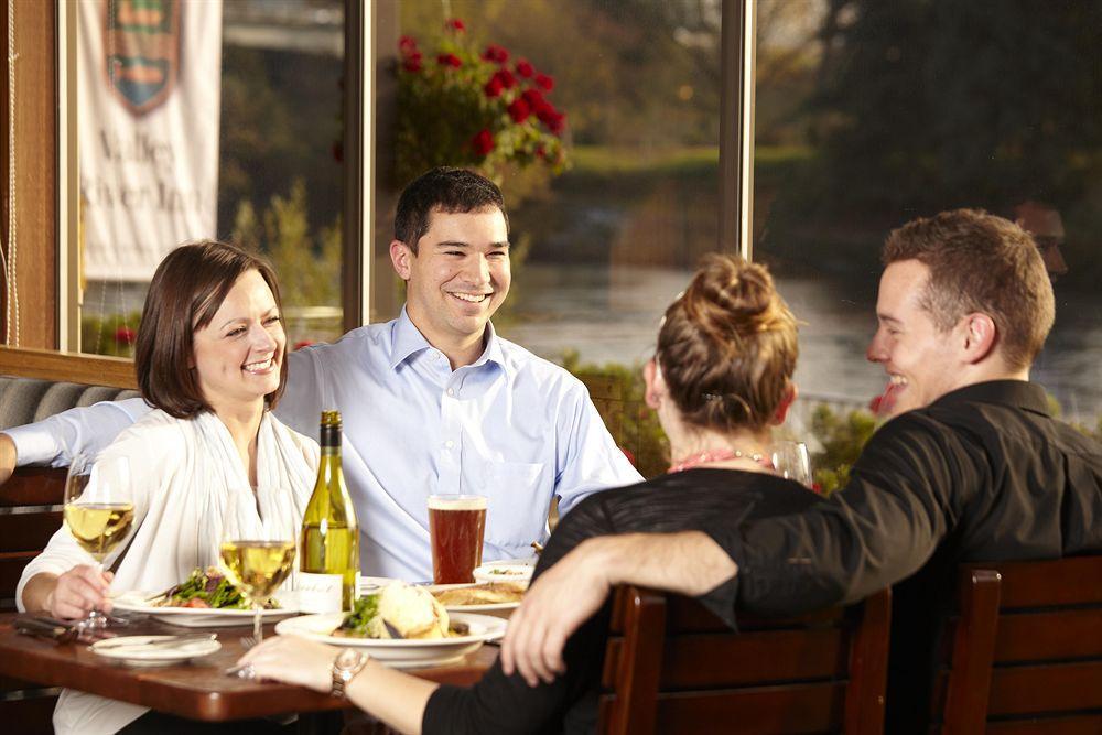 Valley River Inn Eugene Dış mekan fotoğraf