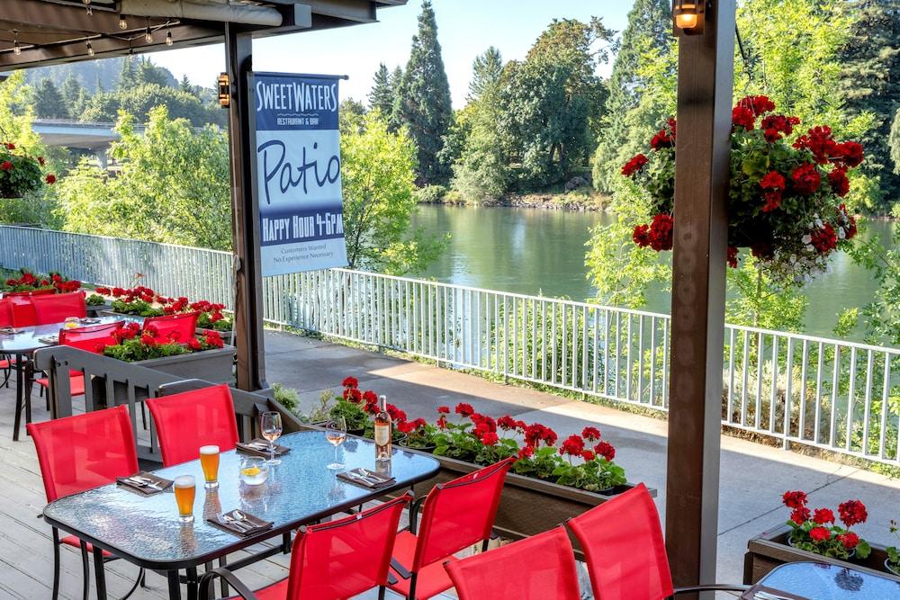 Valley River Inn Eugene Dış mekan fotoğraf