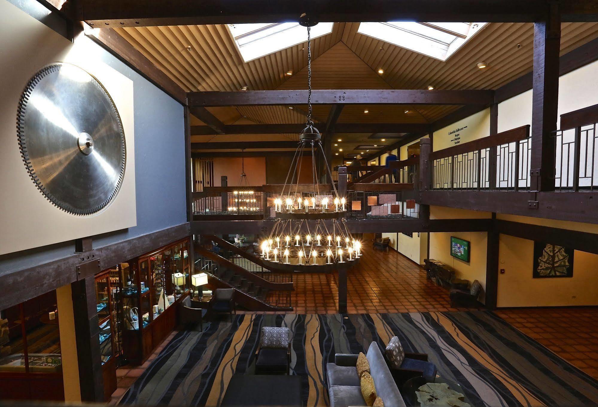 Valley River Inn Eugene Dış mekan fotoğraf