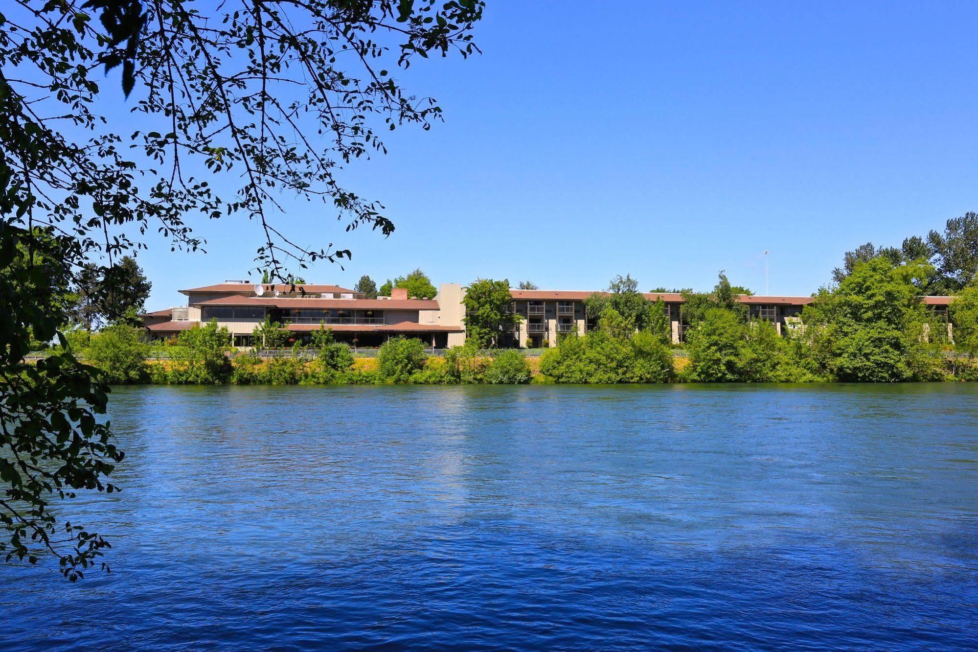 Valley River Inn Eugene Dış mekan fotoğraf