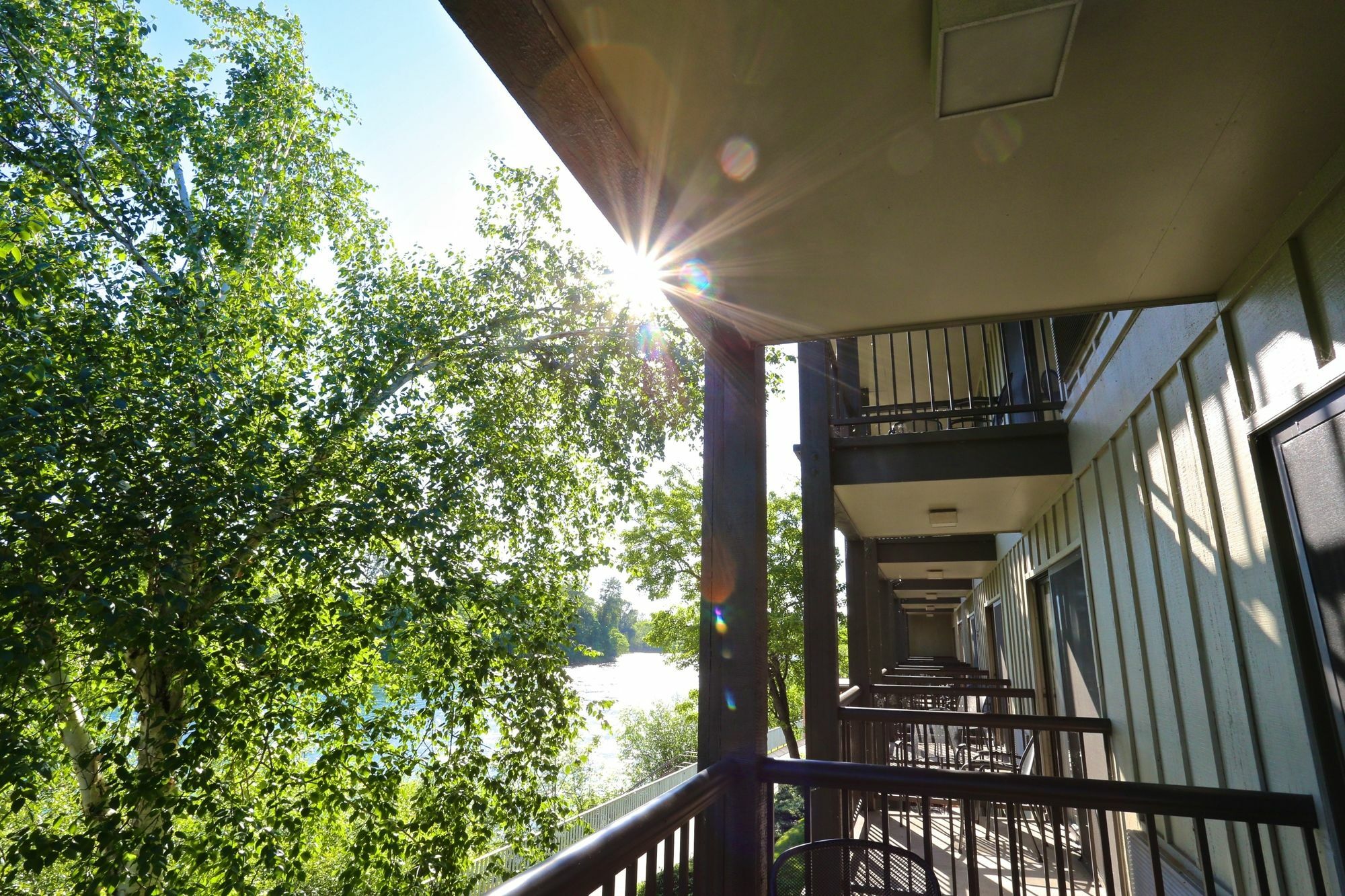 Valley River Inn Eugene Dış mekan fotoğraf