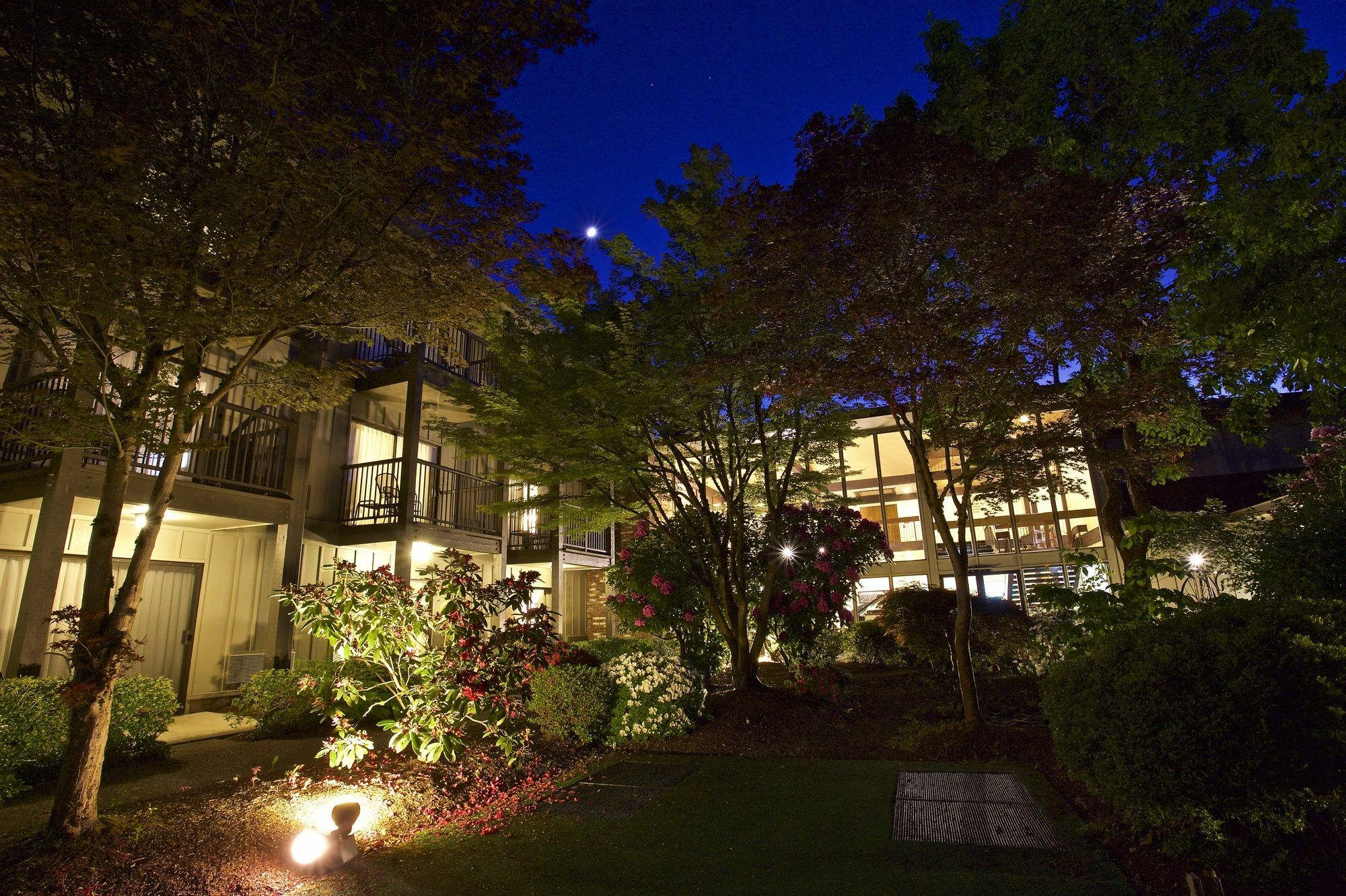 Valley River Inn Eugene Dış mekan fotoğraf
